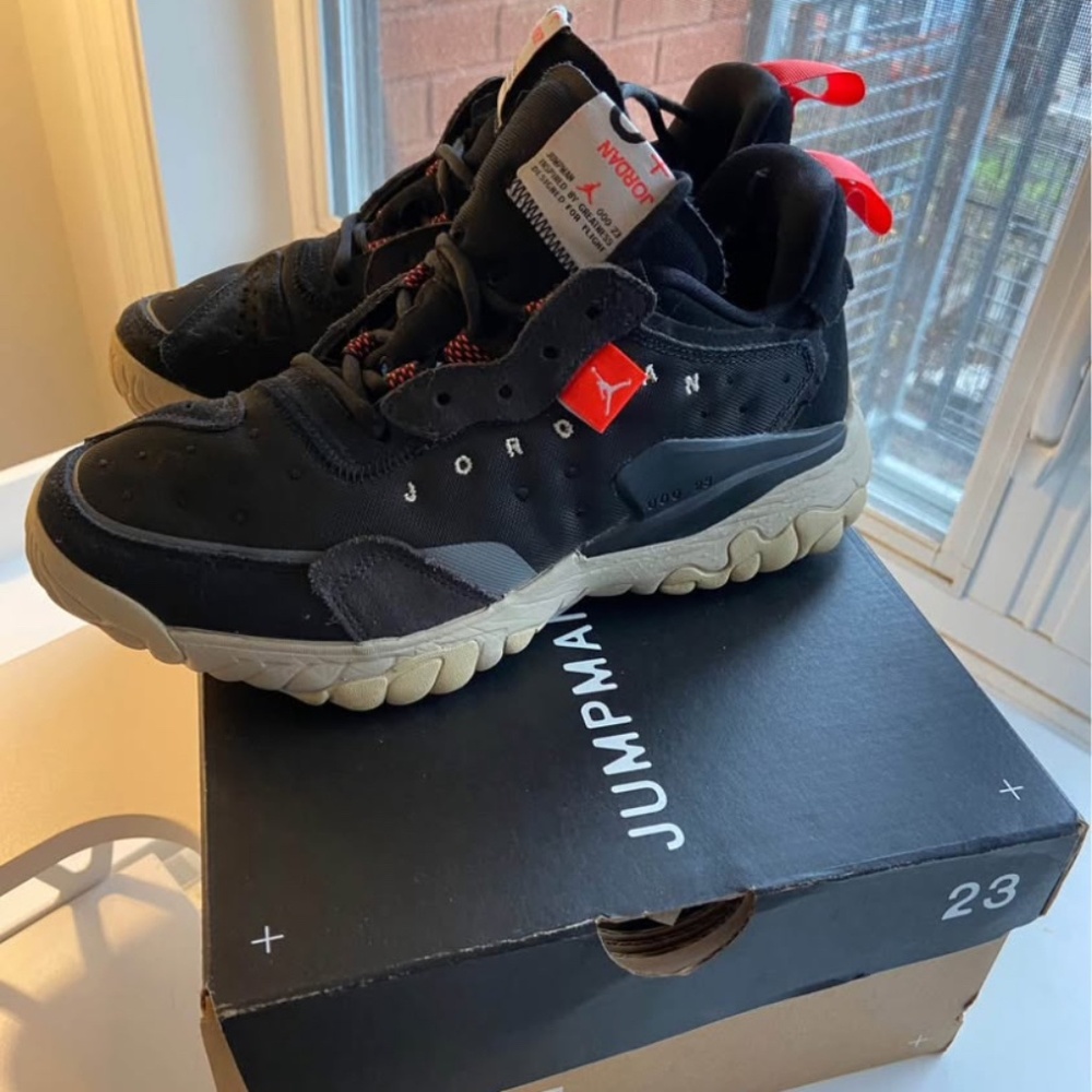 Nike Jordan Delta 2 – Women's Size 8
